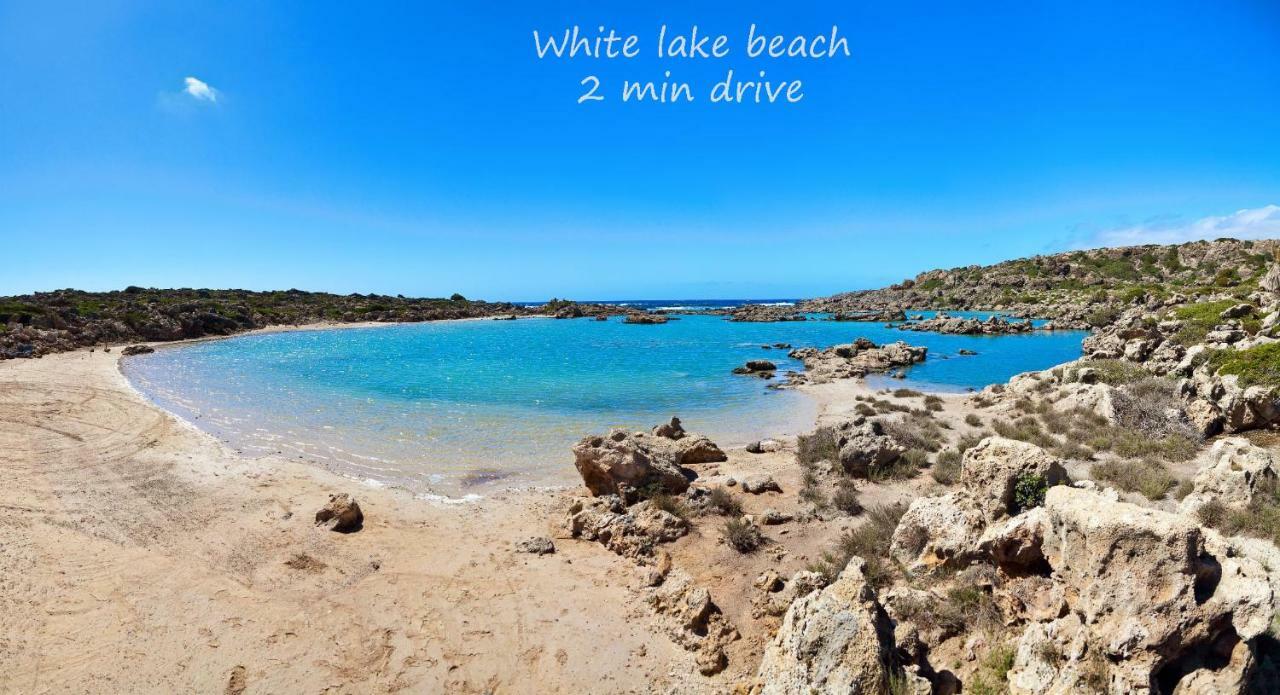 White Lake Holiday House Elafonisi Bagian luar foto